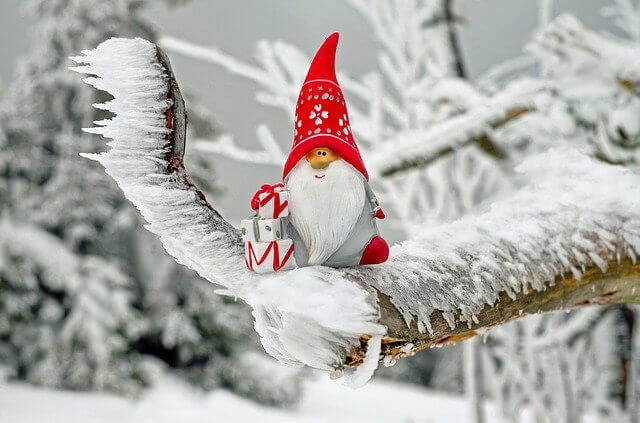 Mediciner.in - Winter’s here... Soaring flu fear! | 2025 Santa Claus 2025