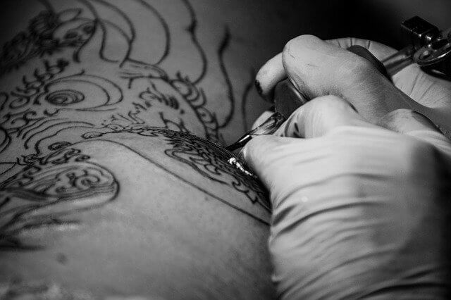 Mediciner.in - Tattoo aftercare: all you need to know | 2025 Tattoo Artist