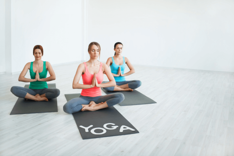 Mediciner.in - Yoga poses for Thyroid Disease | 2025 Yoga